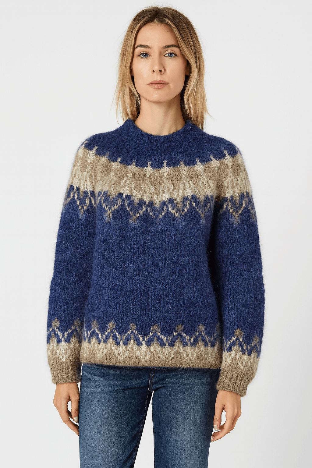 Loretta | Larra Knit Sweater - Round Neck - Soft Knit Fabric - Relaxed Fit for Fall/Winter